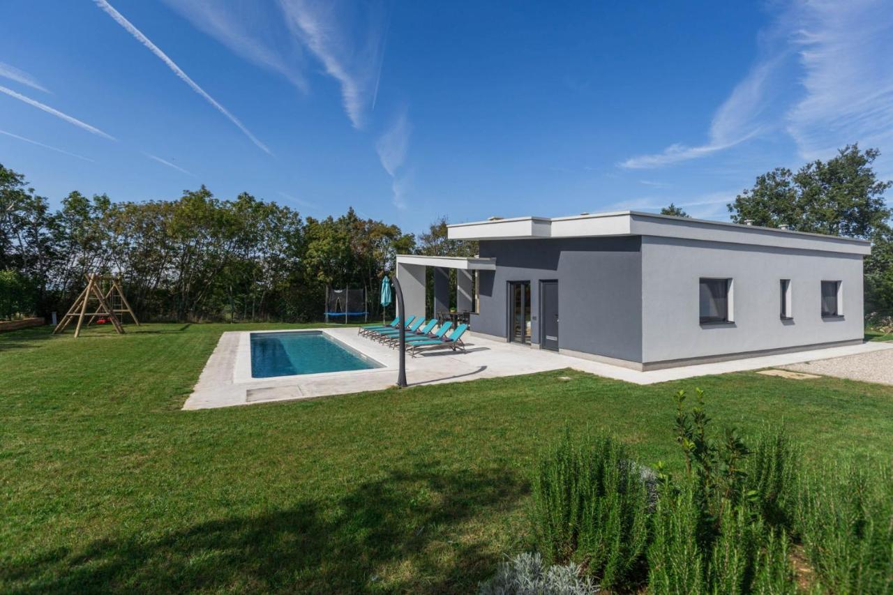 Villa Mariva Zminj Экстерьер фото